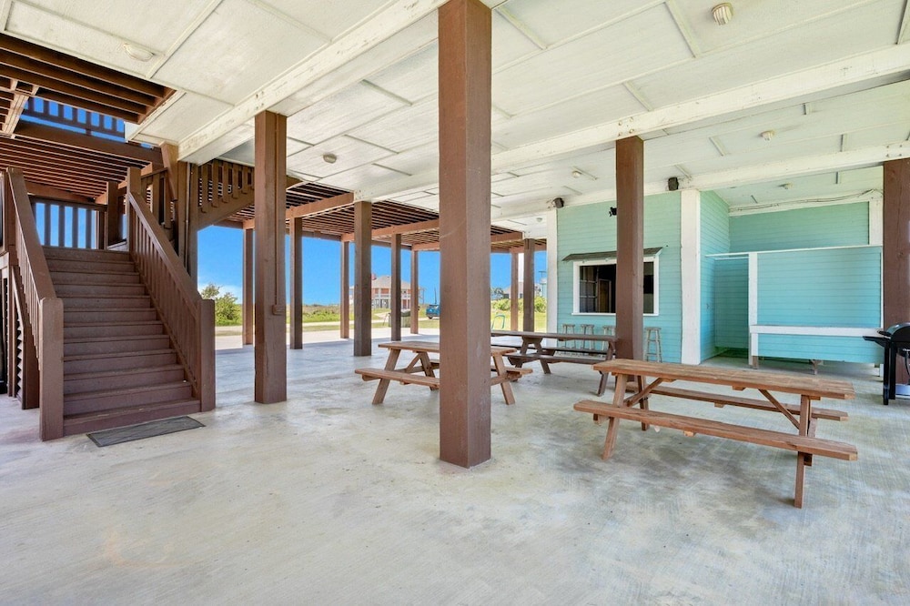 Sunset Bliss 4 Bedroom Home