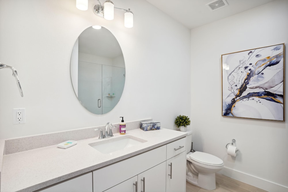 The Harbor Condo 305 - Premier