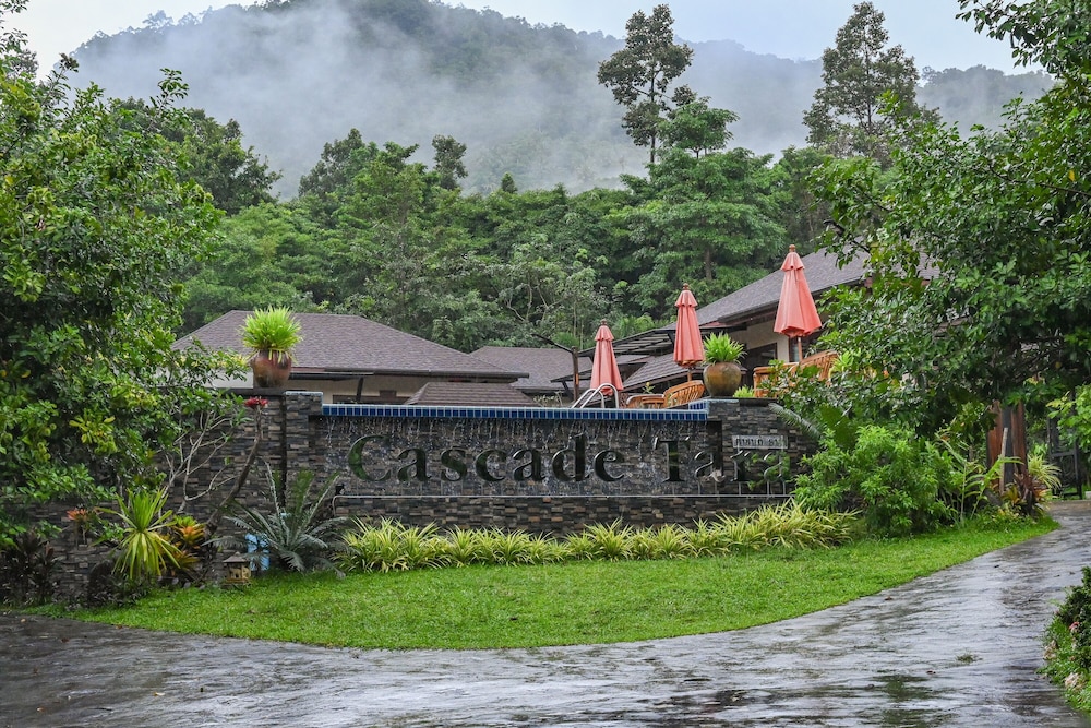 Hotel Cascade Tara