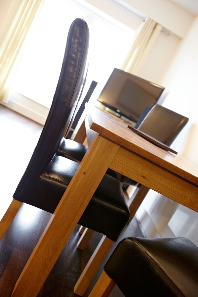 Basingstoke Vacations - Skyline Plaza by Viridian Apartments - Property Image 17