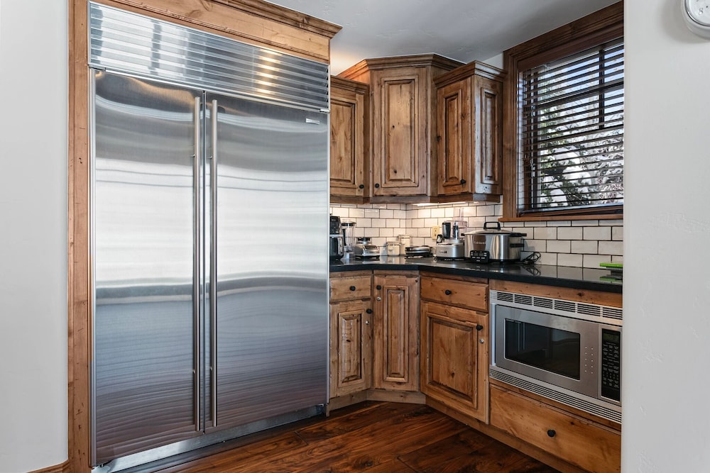 Grand Lodge - Four Bedroom #306 - Ski-in/ski-out 4 Condo