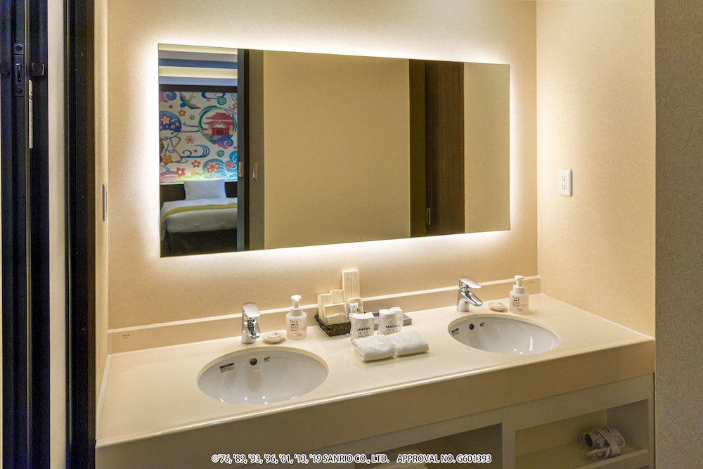 HOTEL OKINAWA WITH SANRIO CHARACTERS 70