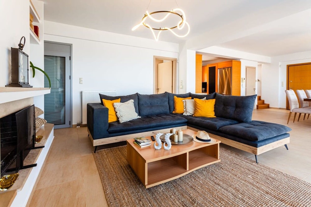 Aigli Luxury Villa - Panoramic Seaview Retreat