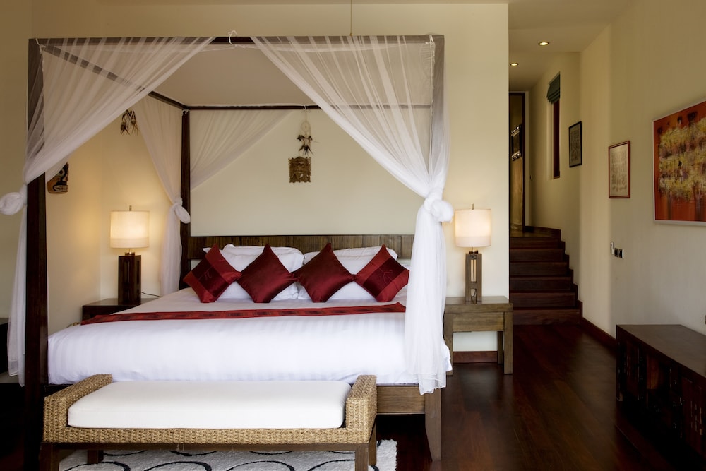 Villa Haineu view 3