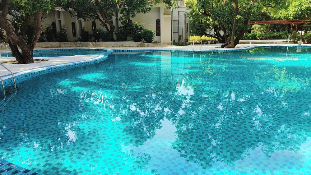 Le Casa Lion Resort - A Premium Resort In Sasan Gir