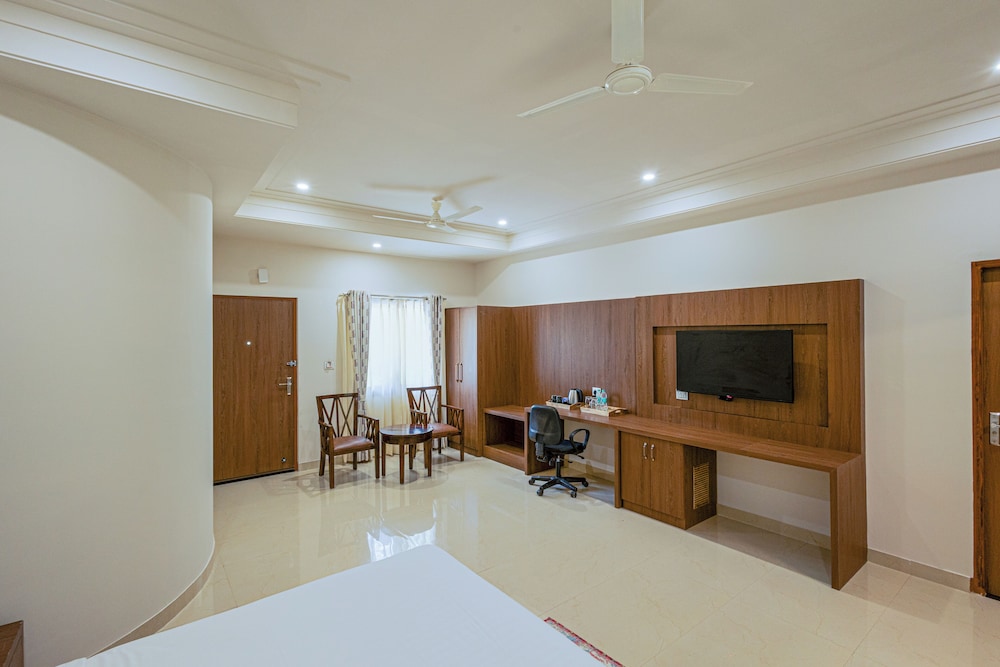 Bamboo Saa Sunrrise Wedding & Wellness Resort, Jaipur