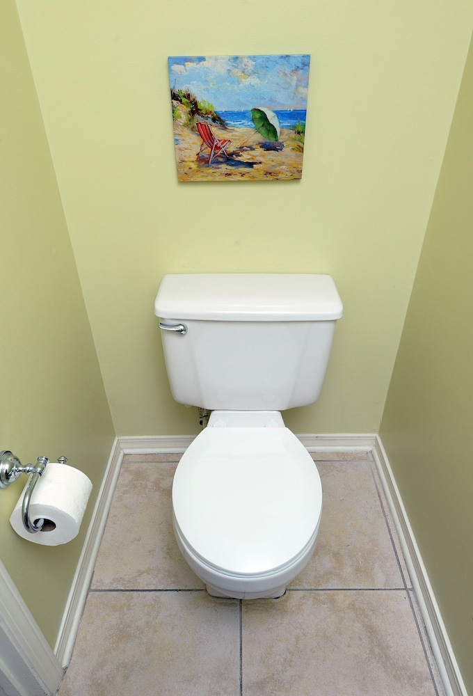 133 West Leslie Lane 2 Bedroom Townhouse