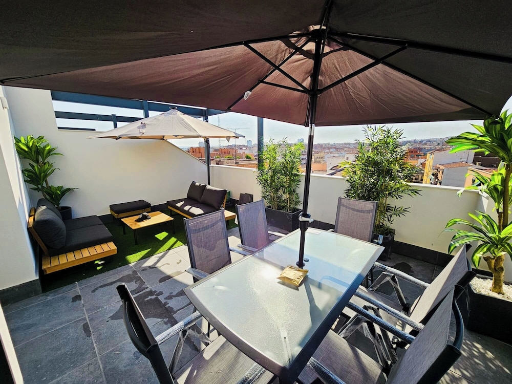 APARTAHOTEL MADRID URBAN SUITES - EDIFICIO EXCLUSIVO - 7 Apartments Boutique Full Equiped