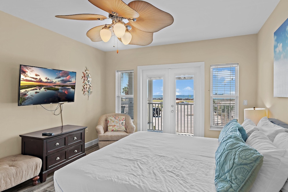 Pavilion Palms 105c- The Emerald Jewel