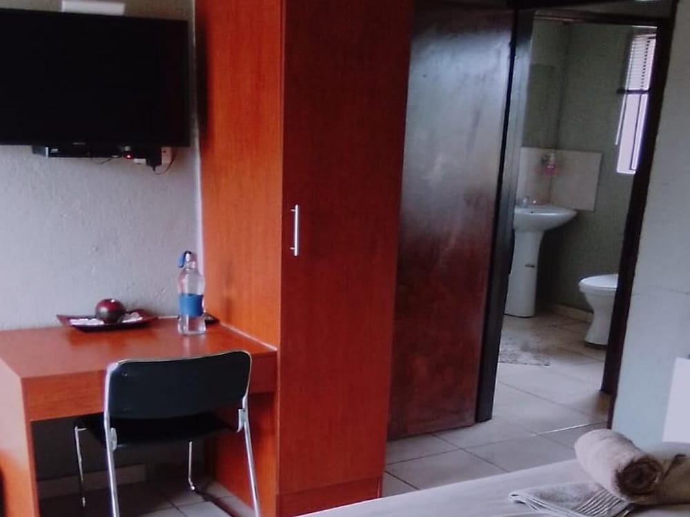 Botho Guesthouse view 5