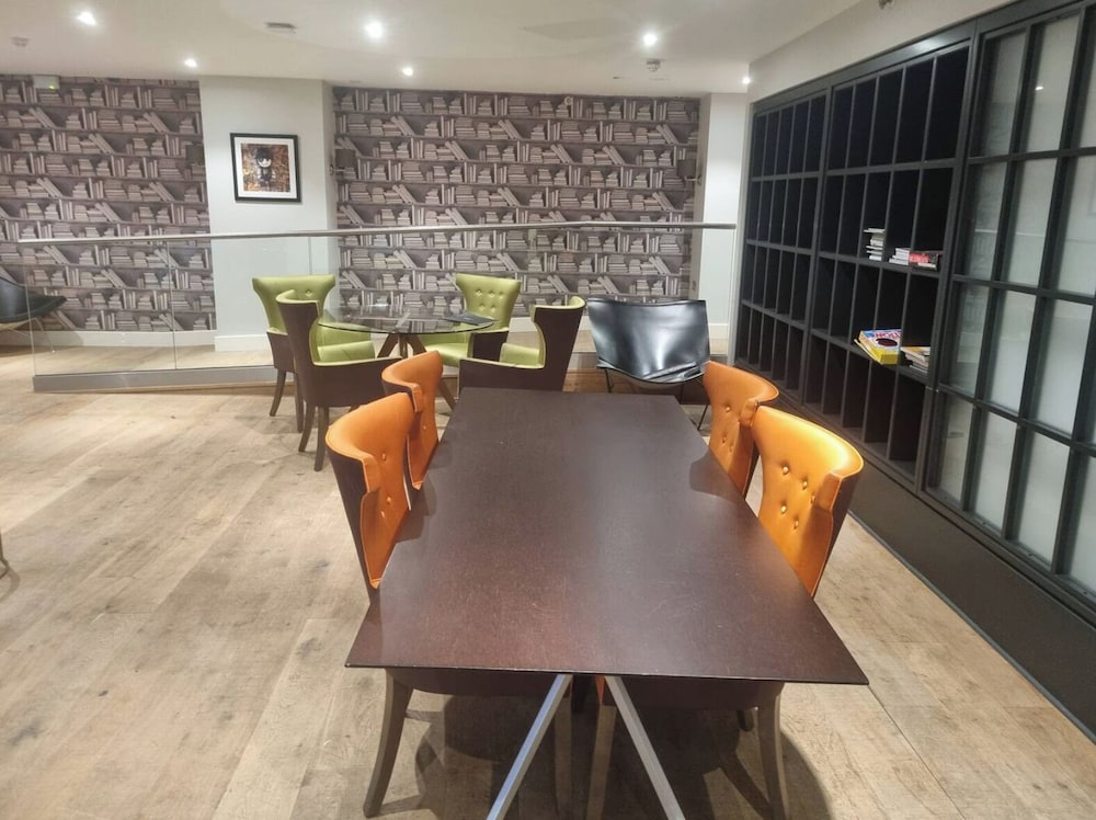 1bed Apartment on High Street, Central Croydon