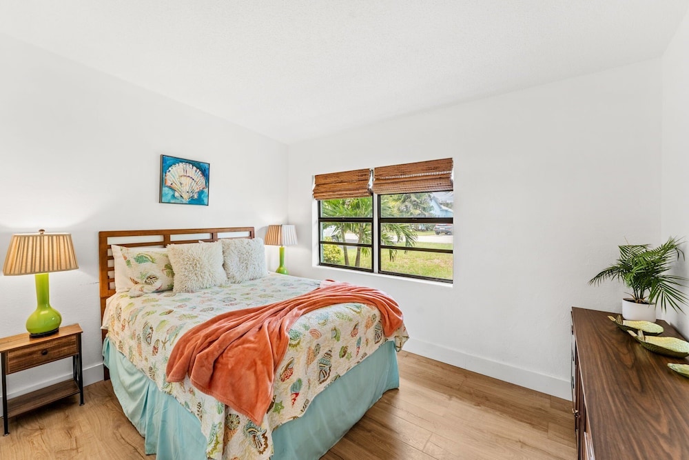 112 Surf Drive