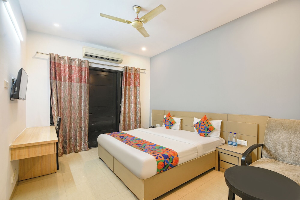 Fabhotel X Green Tree
