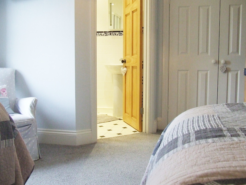Okehampton Vacations - Lobhill Farmhouse - Property Image 10