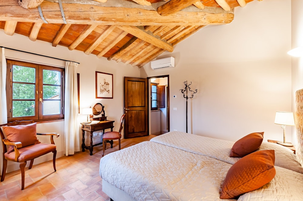 Villa Boccaccio view 4