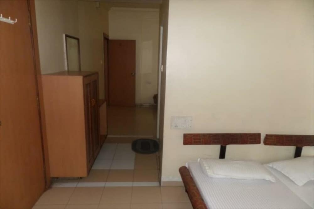Cinderalla Inn Lodging view 5