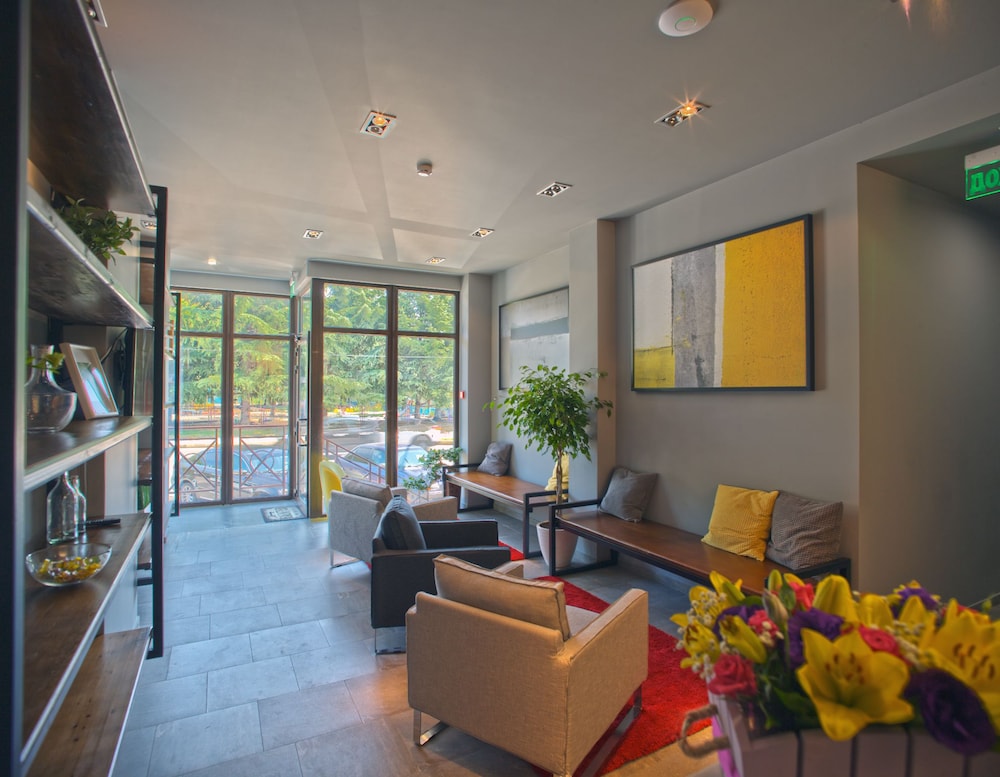 Bristol Apart Hotel
