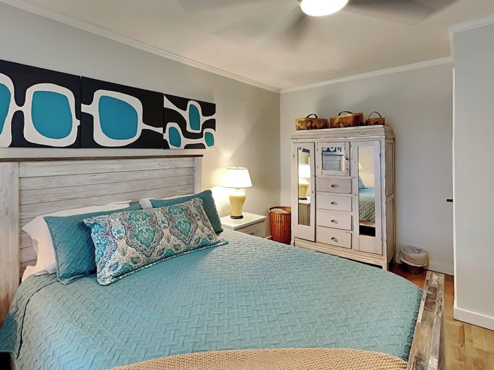 Little Blue Beach House by Tybee Vacation Rentals