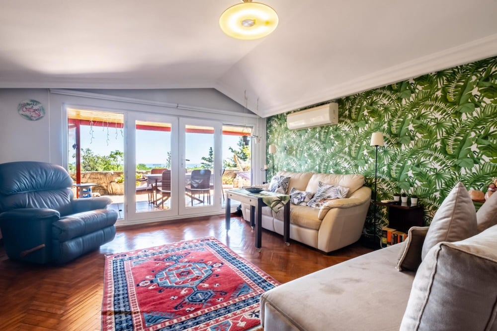 Ravishing Flat With Nature View in Florya