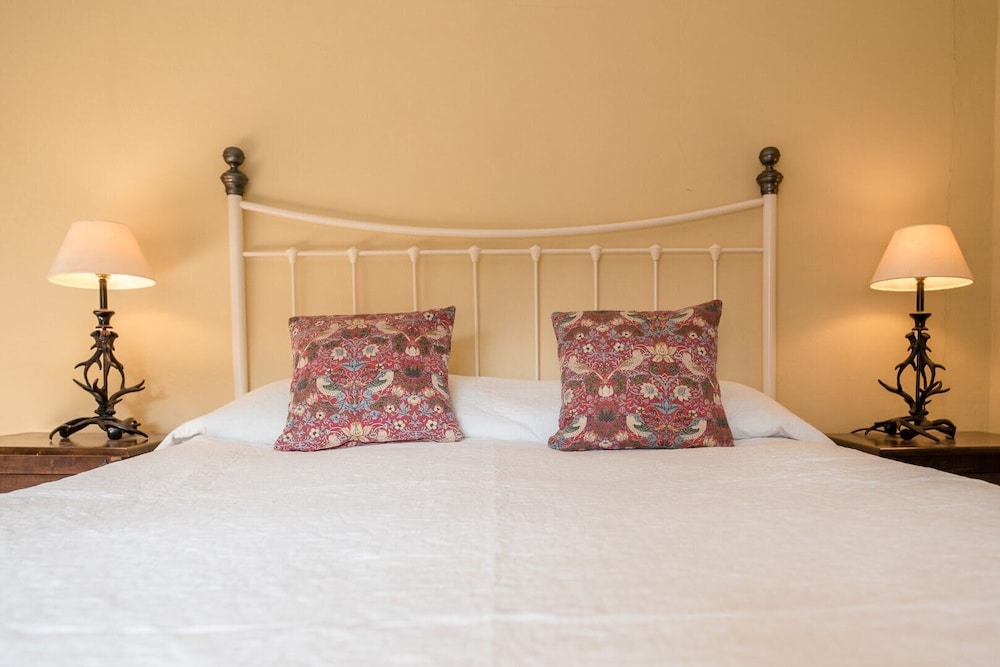 Bridge House, Kersey view 4