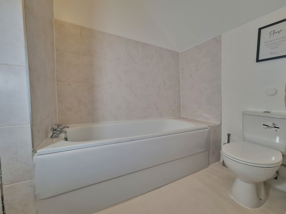 Lovely Large London Apartment, Near Stratford