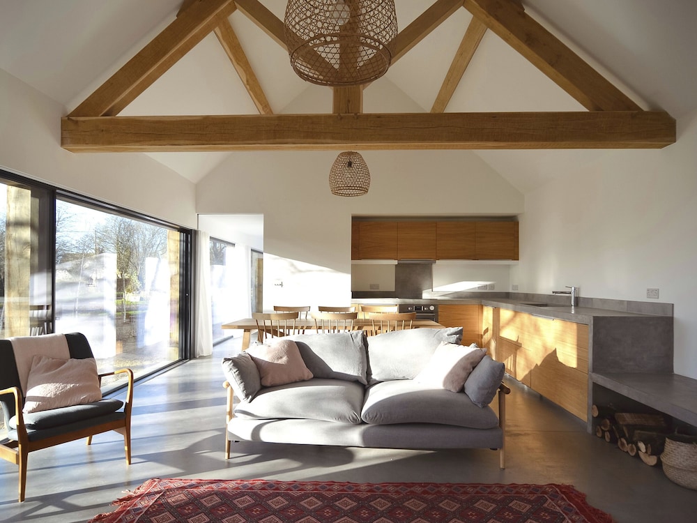 High Cogges Farm Holiday Cottages The Cart Shed