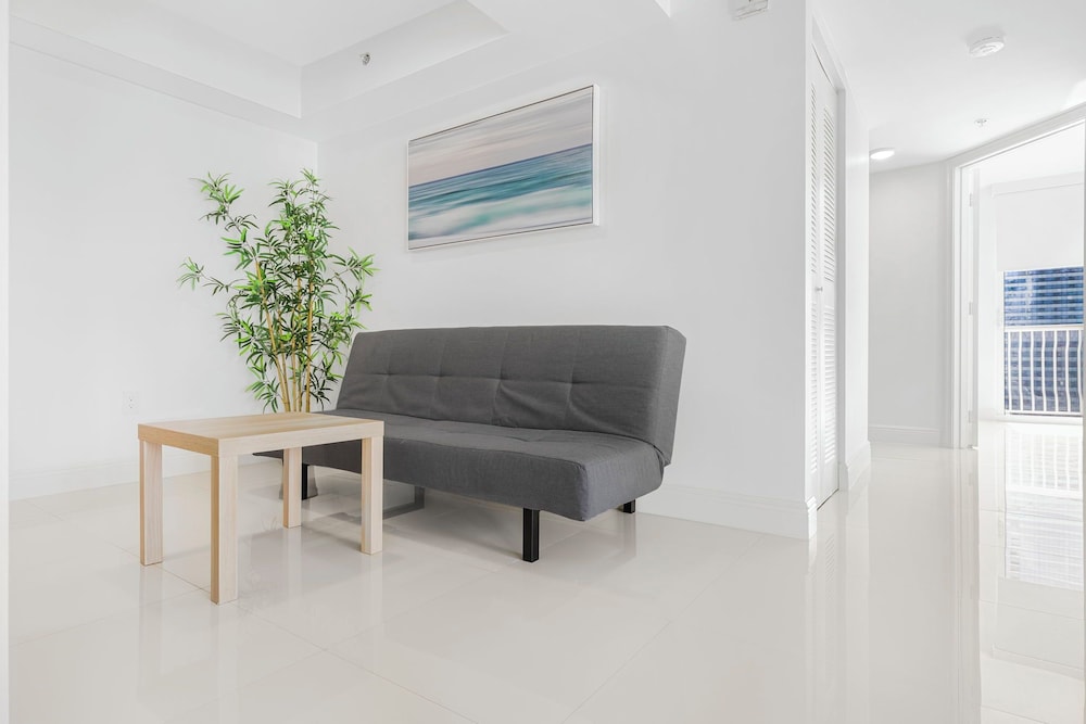 Chic Brickell Condos – Prime Location