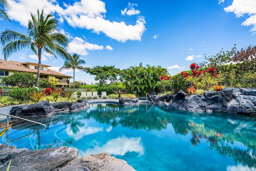 Waikoloa Beach Fun: Concierge, Pools & Steps to Dining & A-bay - Vrkcv