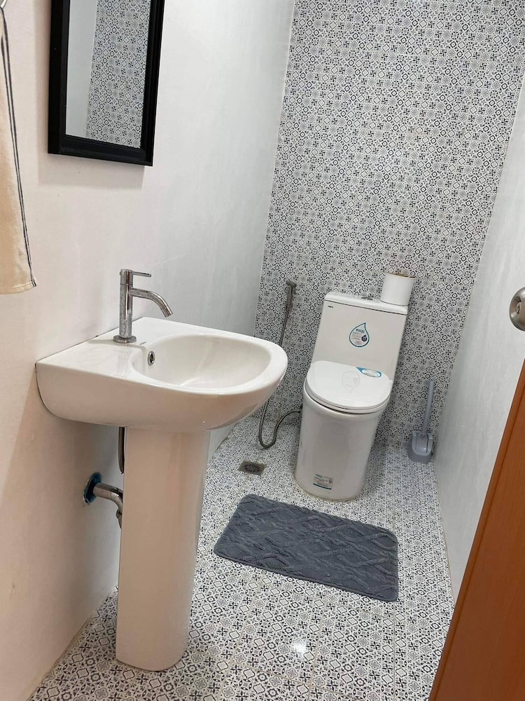 Cozy 3br Home Entry to Cwc, Pili Golf, Naga, Bicol