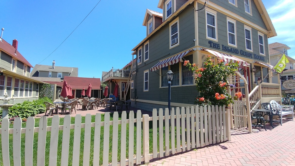 Island Guest House B&B