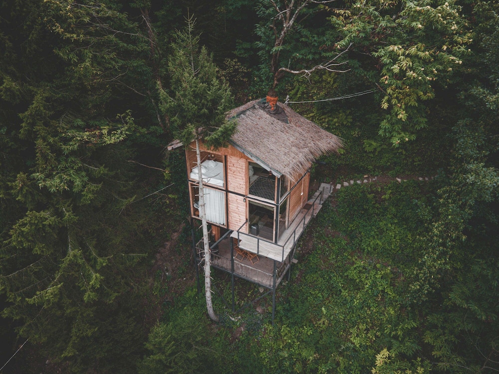 Hill Inn