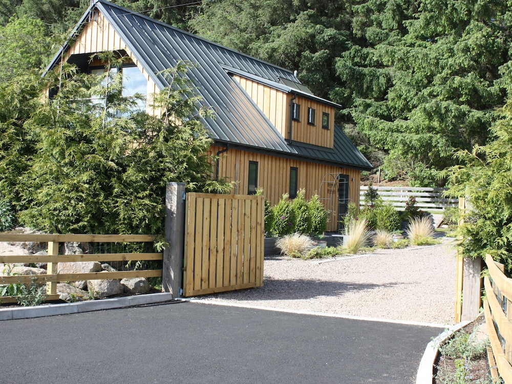Larchwood Lodge