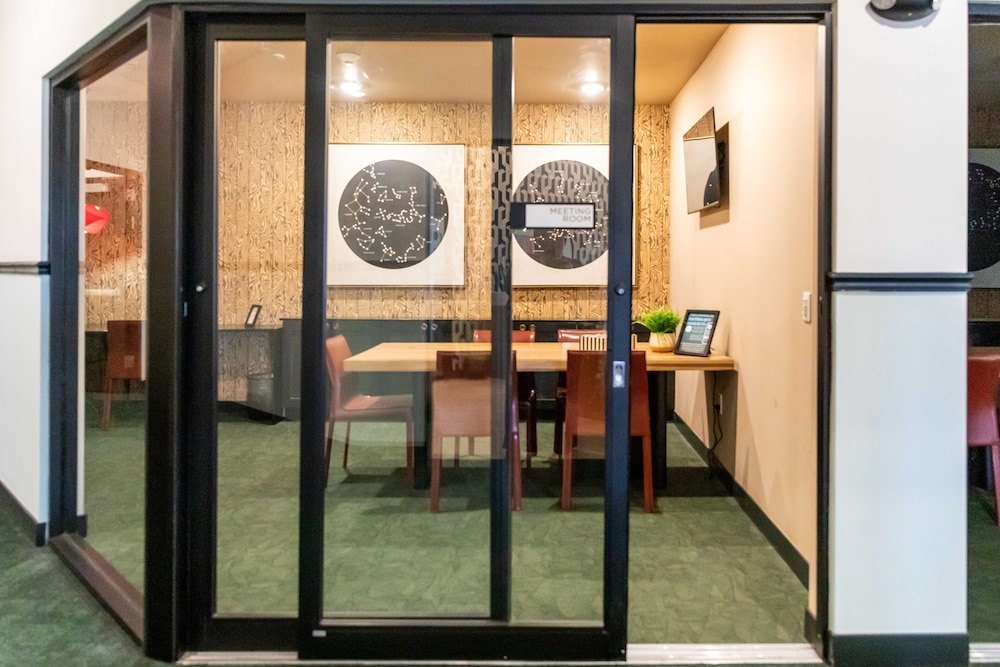 meeting & event spaces