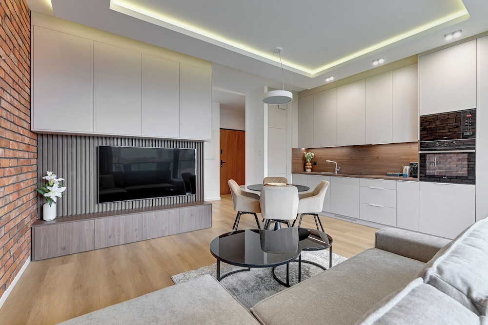 Brabank Riverside & Parking by Downtown Apartments