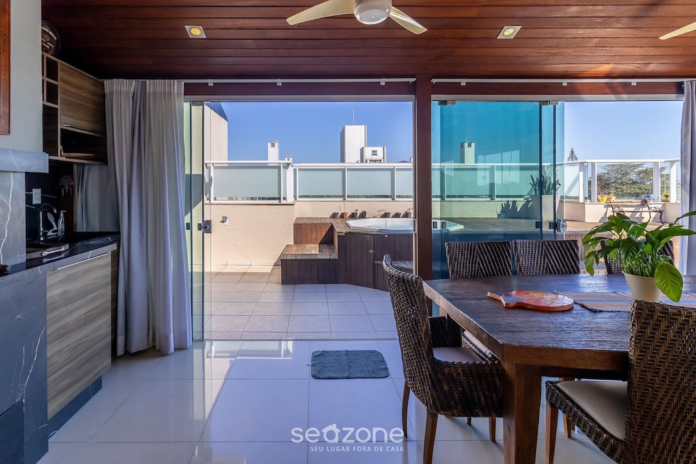 Atico C/jacuzzi en Cond Frente al Mar Vic0401
