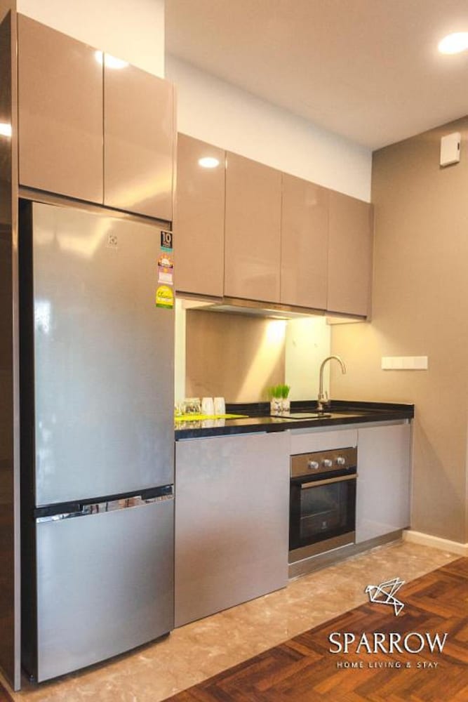 Vista Residence by Sparrow Homes photo 4