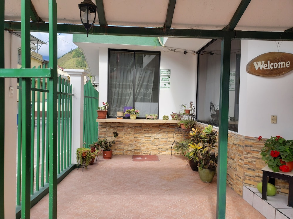 Hostal Monte Real