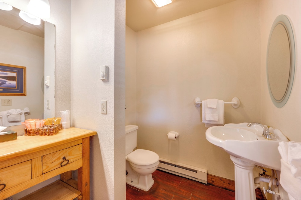 3 Mi to Rocky Mtn National Park: Estes Park Cabin!