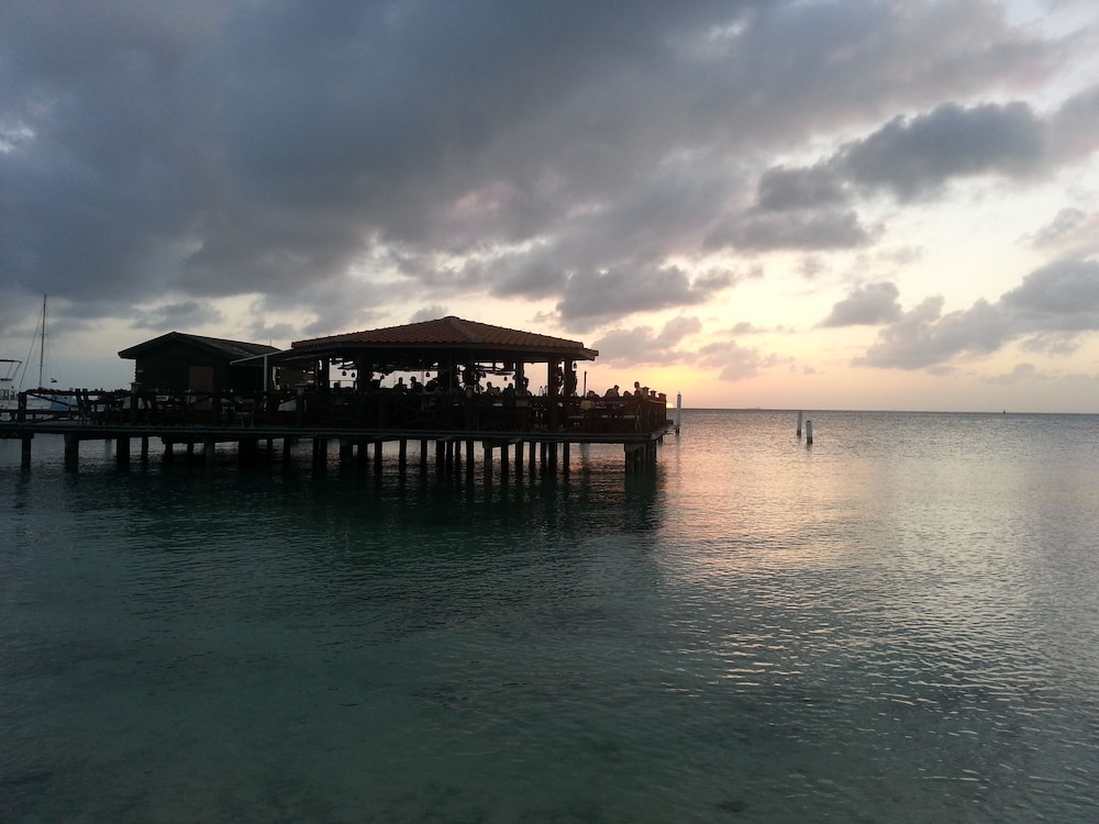 Le Chateau Ocean Villas