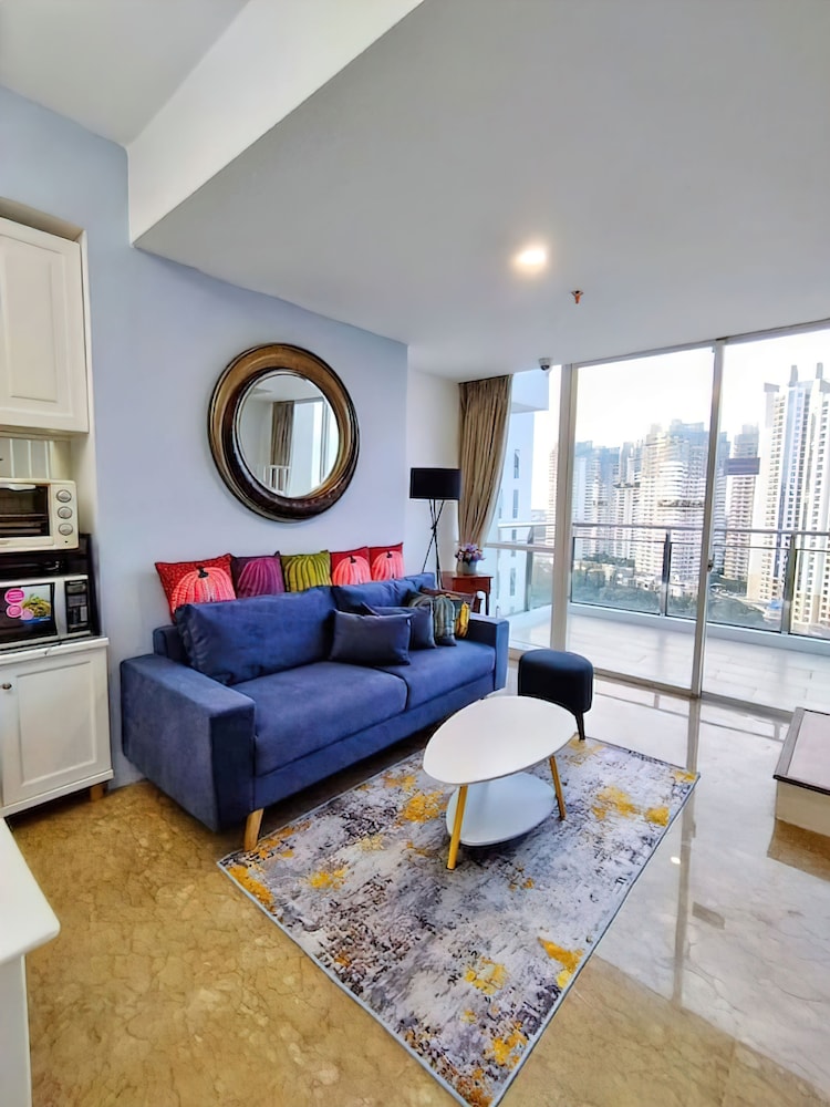 Springhill Royale Suites Sky Pool