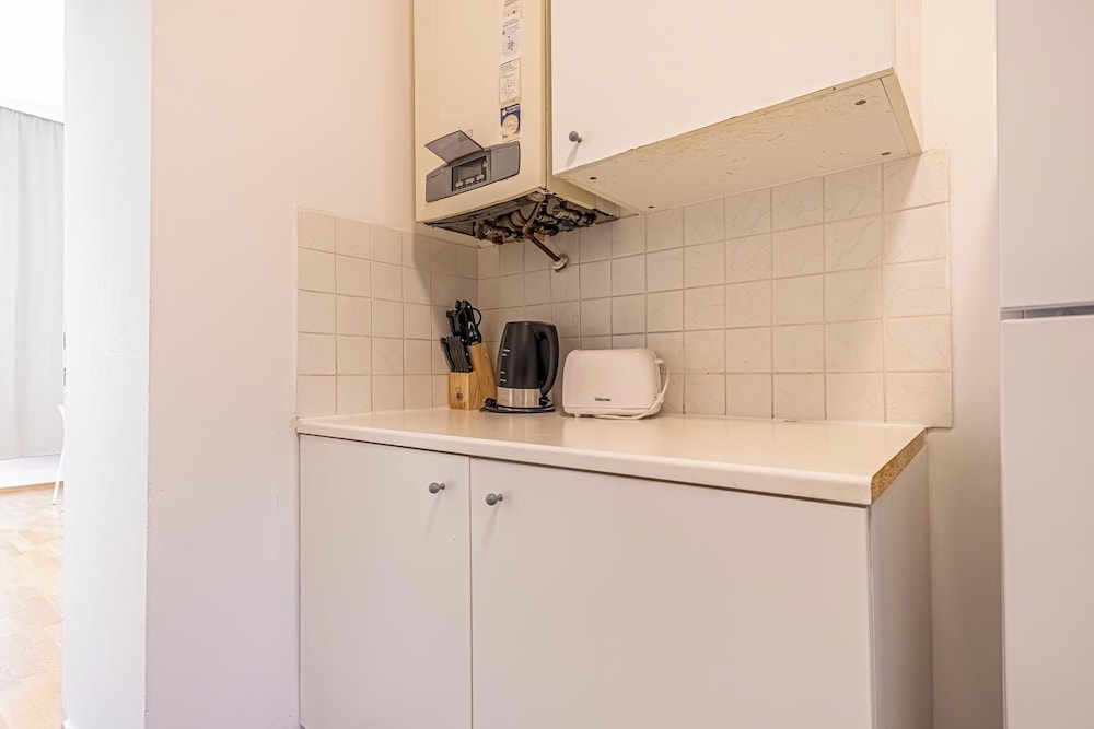 Affordable Cozy 2BR Apt Near Stadthalle