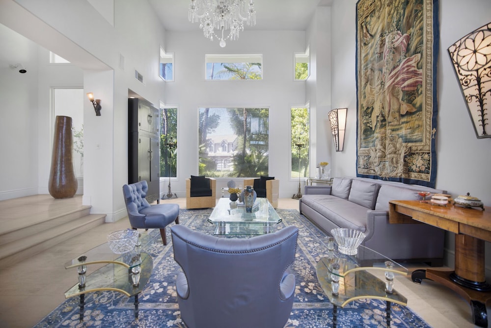 Villa Clarinda - Architect-designed Dream Estate With Theater & Outdoor Oasis