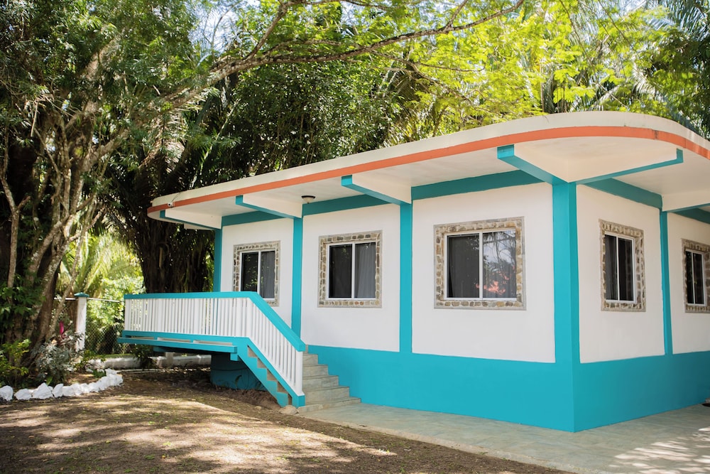 Belize Vacations - Falling Leaves Lodge - Property Image 4