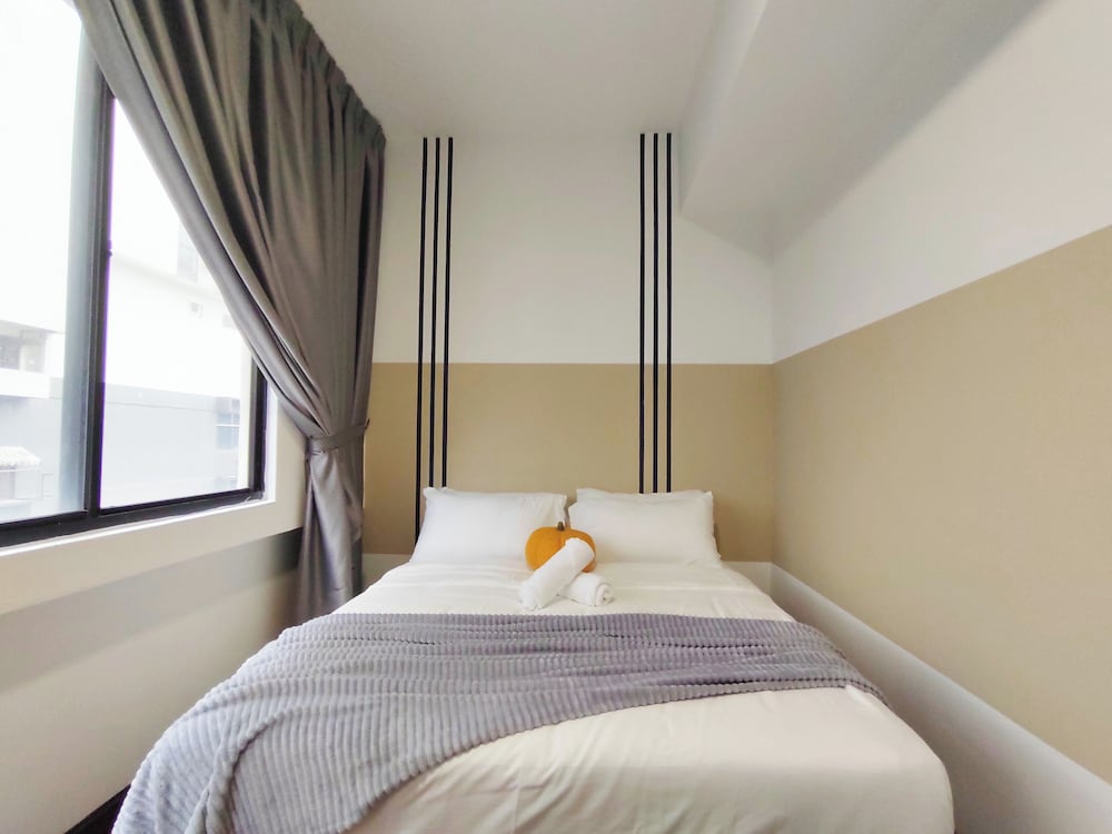 Plaza Berjaya by Manhattan Group