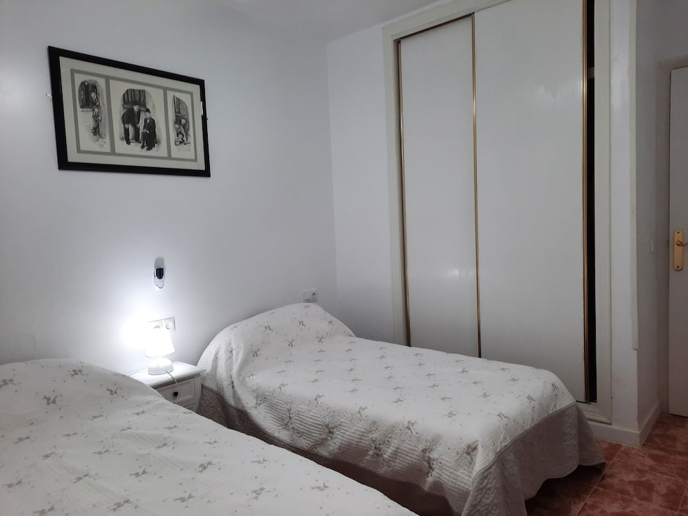 Comfortable 3-bed House, Bungalow