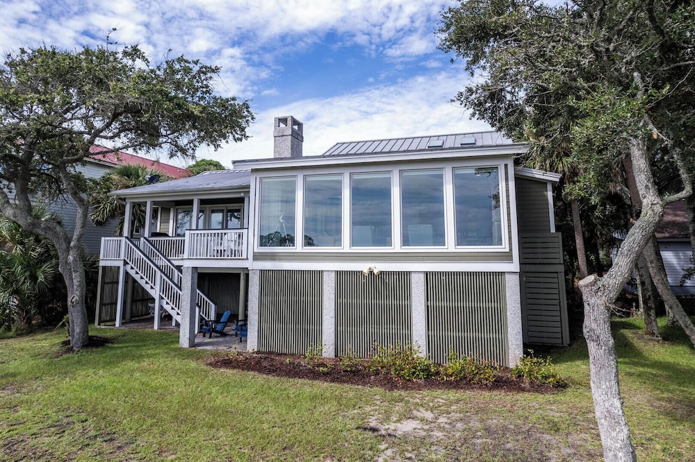 111 Cardinal Crest