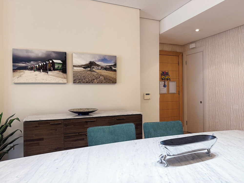 The Marina V&A Waterfront by Smart City Stays