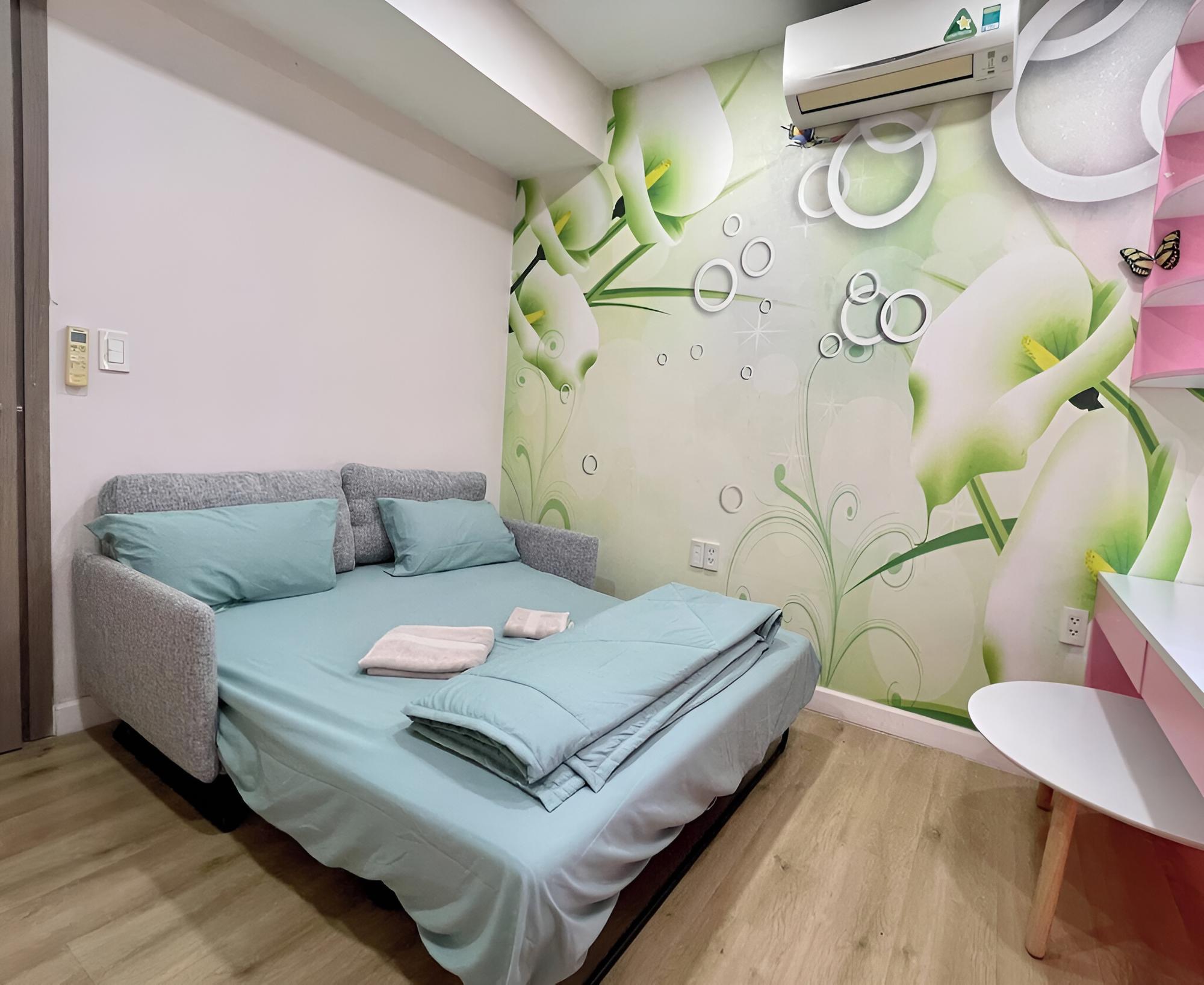 3 Bed Rooms Near Center