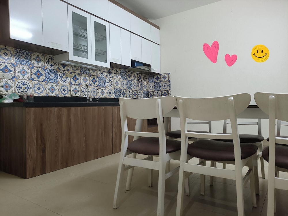 J&J guest house