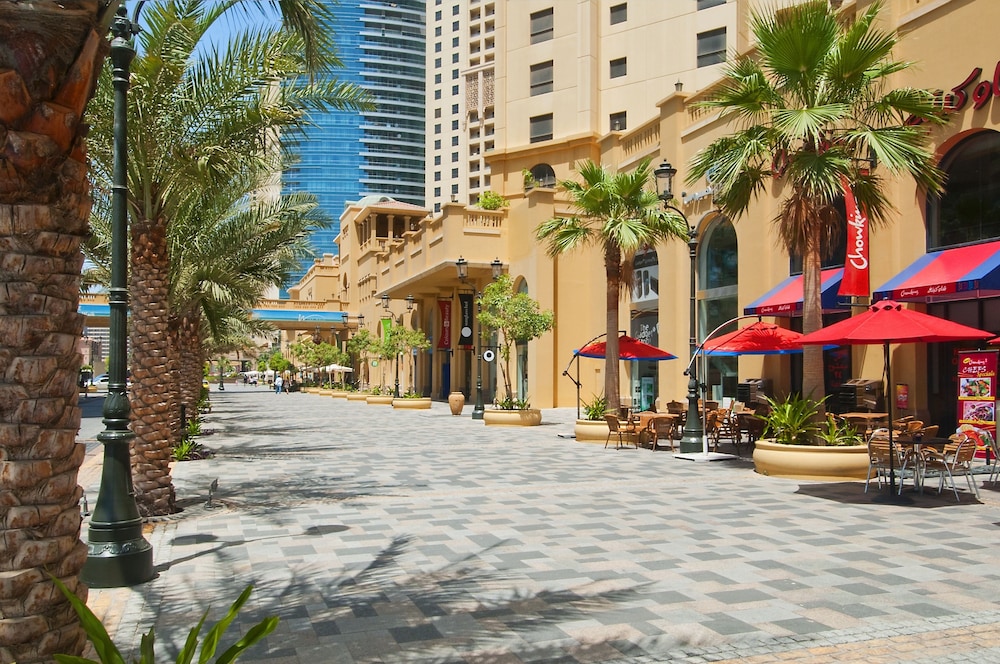 Hilton Dubai The Walk